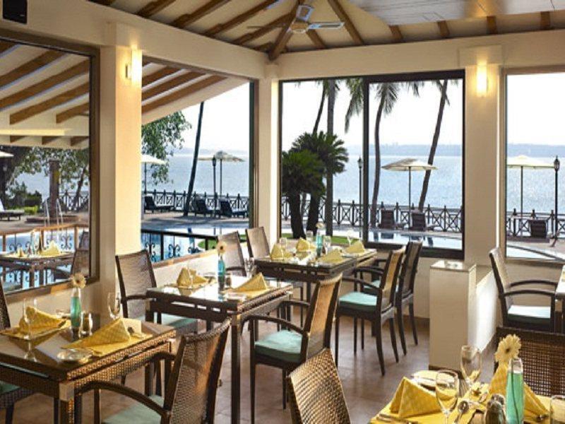 Taj Cidade De Goa Heritage, Goa Santa Cruz Экстерьер фото The Bayview Bar and Grill